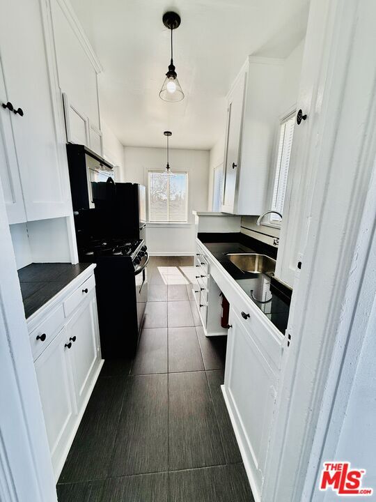 Building Photo - 3883 S Gramercy Pl