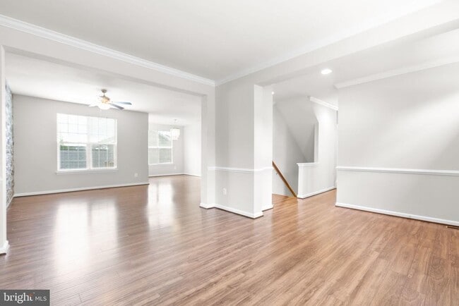 Building Photo - 407 Apricot St