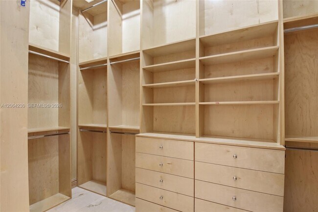 Building Photo - 6200 SW 97th Ave