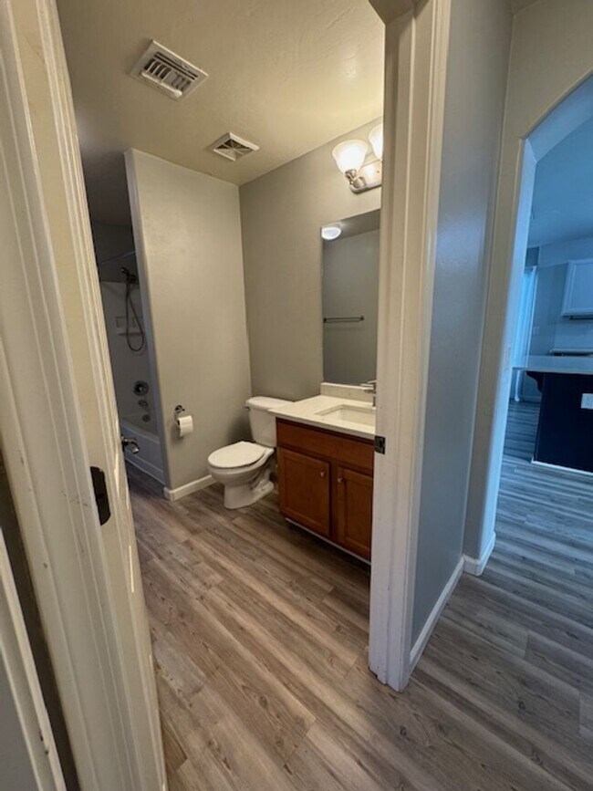 Building Photo - Vail- 3 bedroom/ 2 bathroom with 3 car garage
