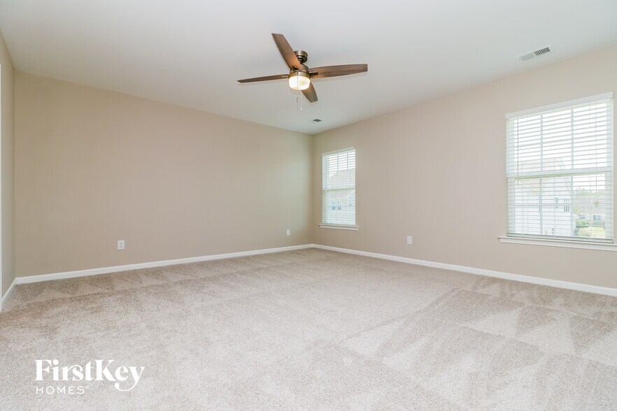 Building Photo - 343 Bradley Bend Dr