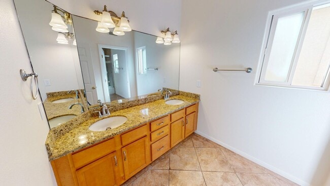 Building Photo - COASTAL Living | Blocks from the beach