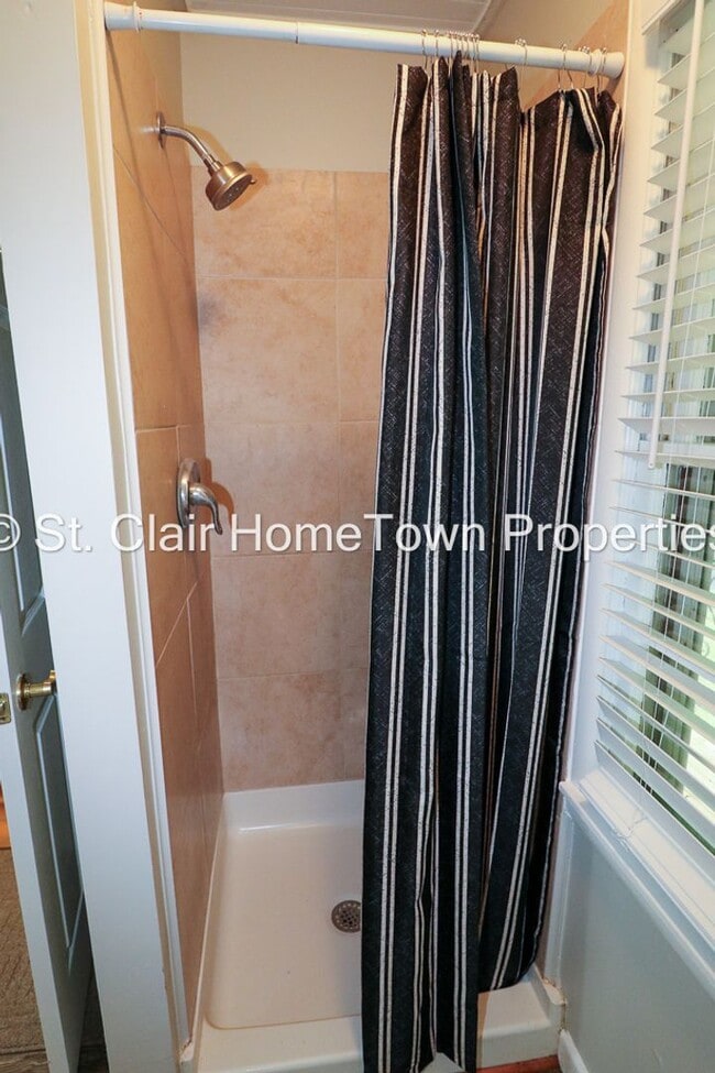 Building Photo - Pell City Rental