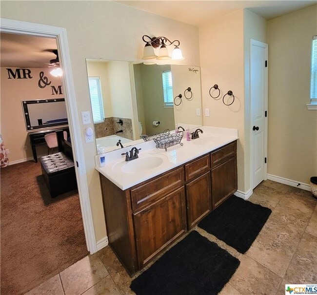 Building Photo - 4000 Flatrock Mountain Dr