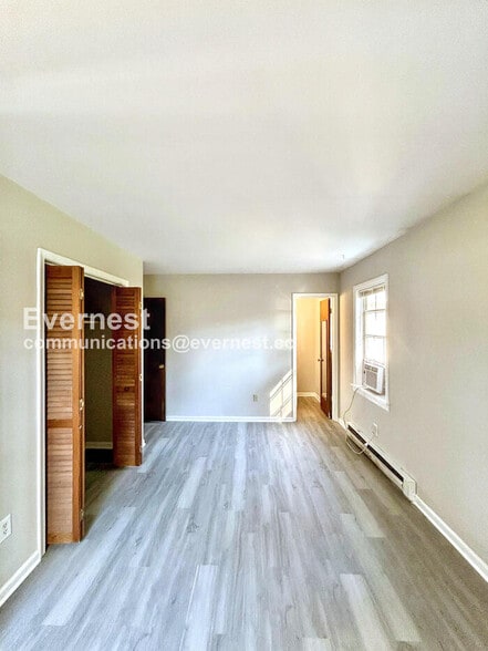 Building Photo - 4609 Hillbrook Ave