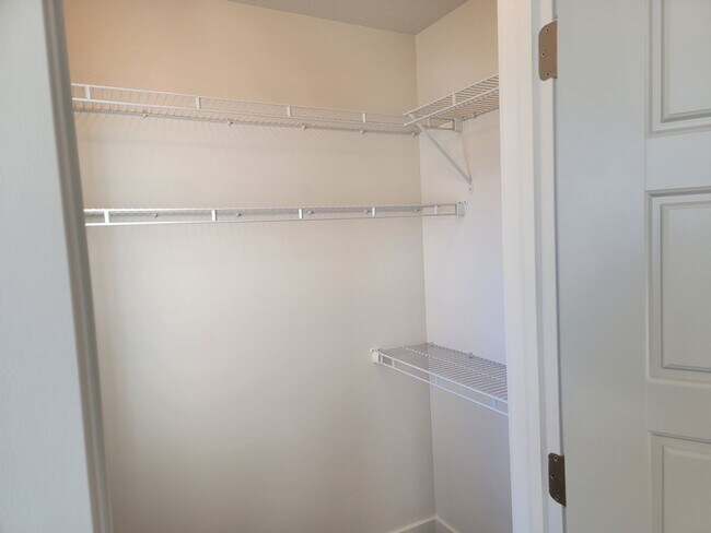 Building Photo - BRAND NEW Gorgeous Magna Townhomes!!!