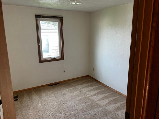 Bedroom-3 - 1428 Latouche St