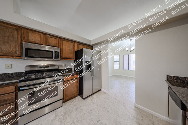 Building Photo - 8768 W Berridge Ln