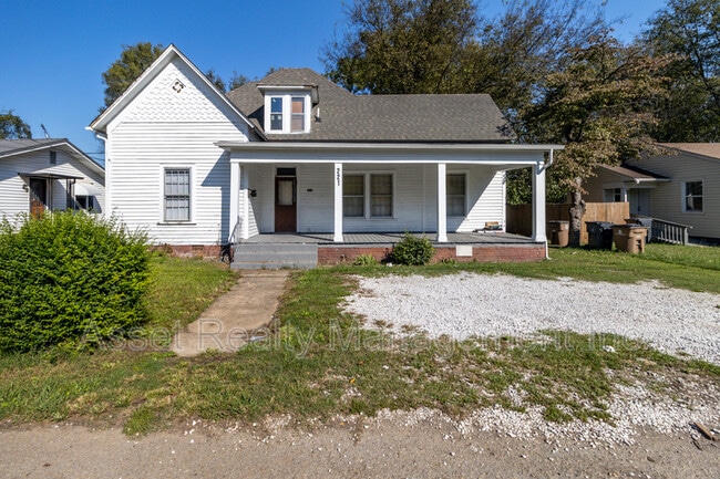 Building Photo - 221 Hawthorne Ave