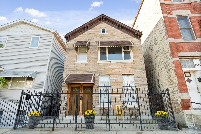 Primary Photo - 2345 W 21st St
