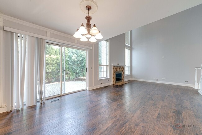 Building Photo - 115 Meadowbrook Ln