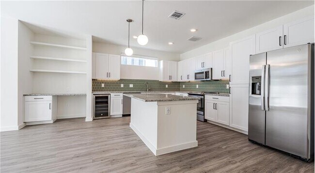 Building Photo - 5902 Westminster Dr