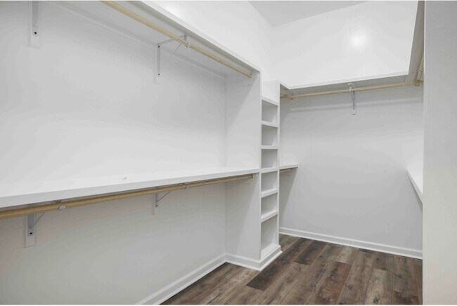 Building Photo - 105 Santa Marta Dr