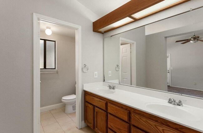 Building Photo - 7529 Ryland Ct