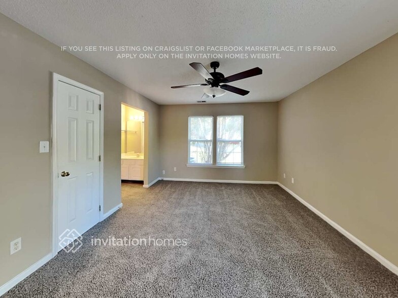 Building Photo - 10600 Northwoods Forest Dr
