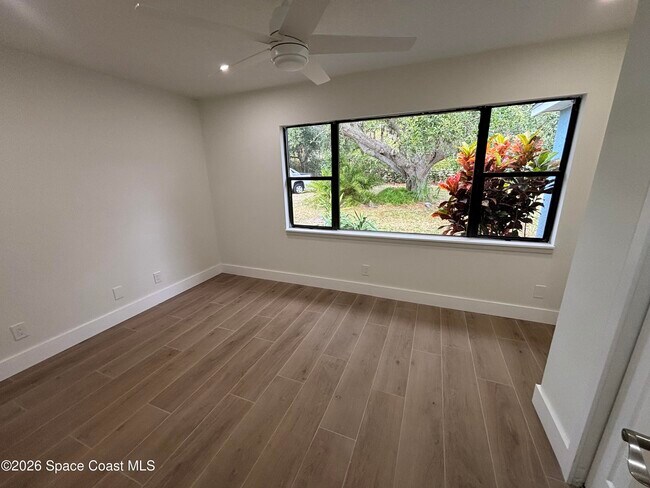 Building Photo - 6335 S Tropical Trail