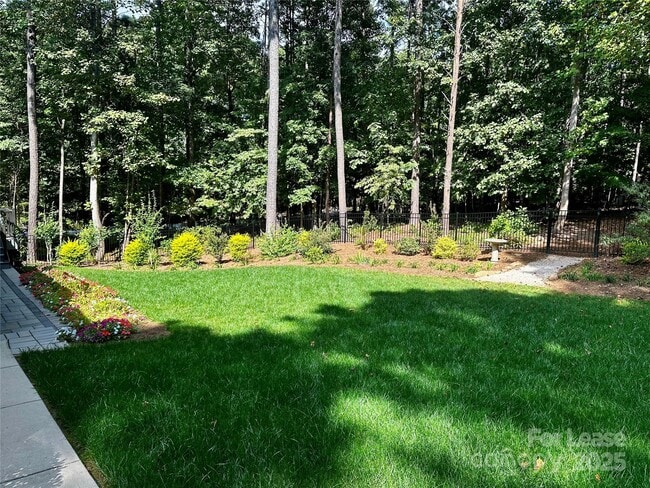 Building Photo - 4642 Gold Finch Drive