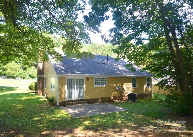 Building Photo - 3710 Burntwood Ct
