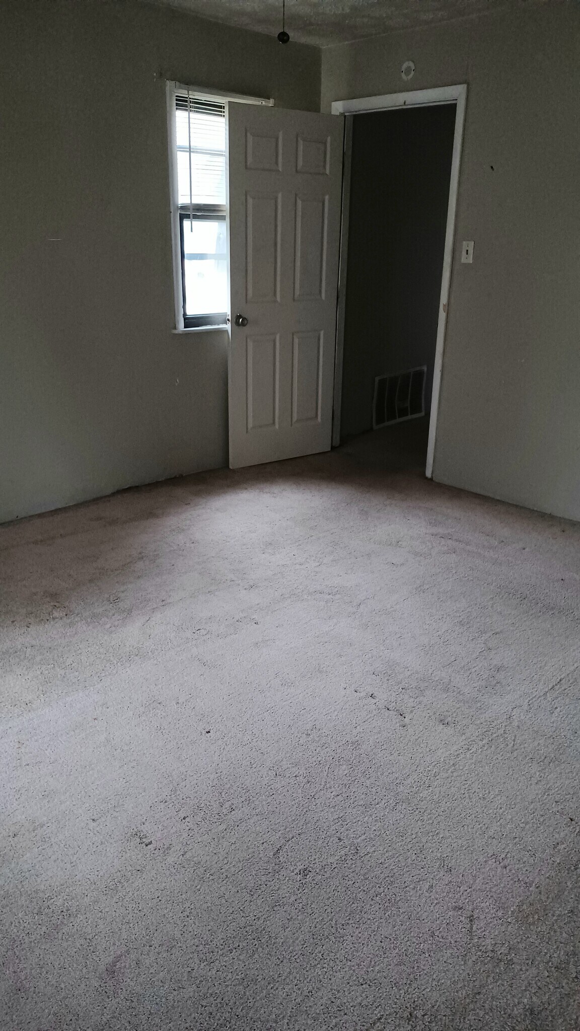 Building Photo - 120 Watkins Ave