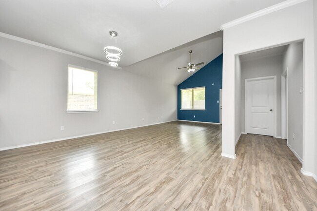 Building Photo - 7822 London Tower Ln