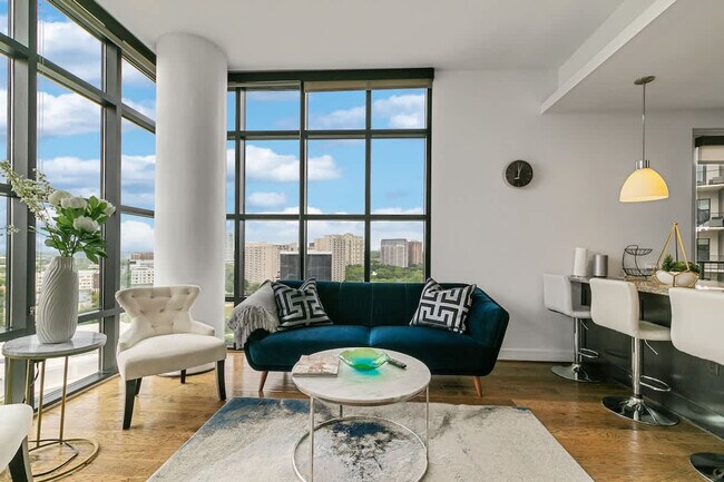 Building Photo - 101 Bowen St