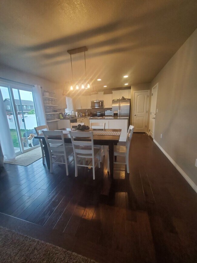 Building Photo - 3 Bedroom Home in the Ridge at Harmony Road Now Available! Great Neighborhood!