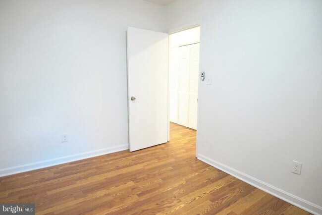 Building Photo - 75 P St NW