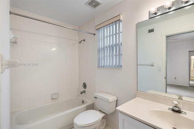 Building Photo - 2138 Chagall Cir