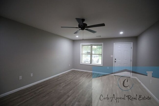 Building Photo - New Constuction 3 bed, 2 bath home