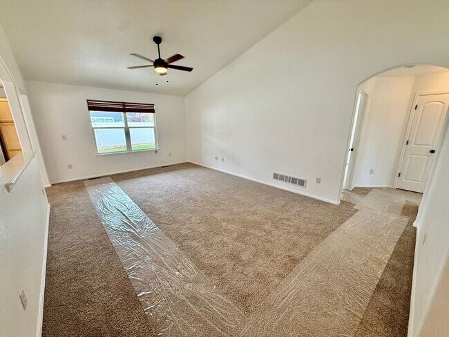 Building Photo - Move-In Ready Ranch in Wellington with Fresh Updates