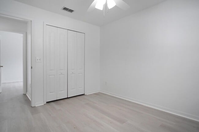 Building Photo - 103 Ridgebrook Ct