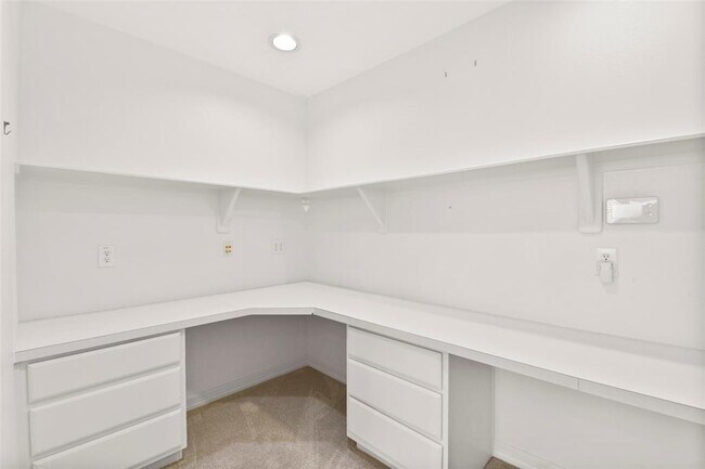 Building Photo - 12119 Sonora Canyon Ln