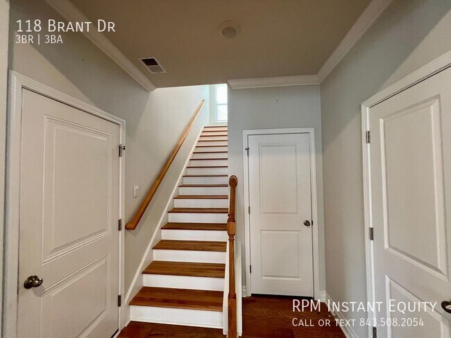 Building Photo - 118 Brant Dr