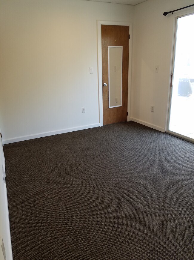 Bedroom 1 with LED lighting - 100 Manning Pl