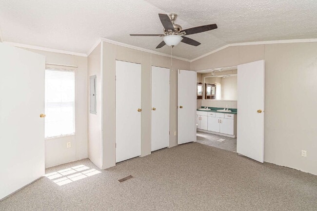 Building Photo - *Great Location!* 2 Bedroom | 2 Bathroom Singlewide in Goldsboro *Lawn Care Included!*