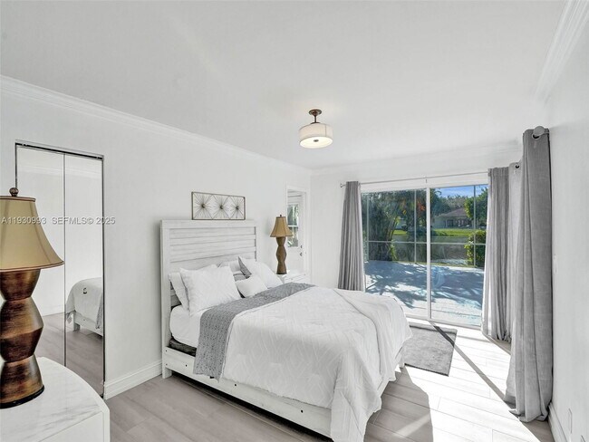 Building Photo - 4310 NW 63rd Ave