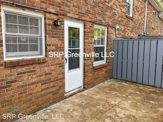 Building Photo - 3 br, 2.5 bath House - 1436 Dover Road #F