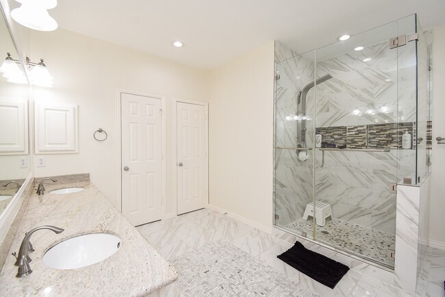 Building Photo - 5931 Turtle Beach Ln