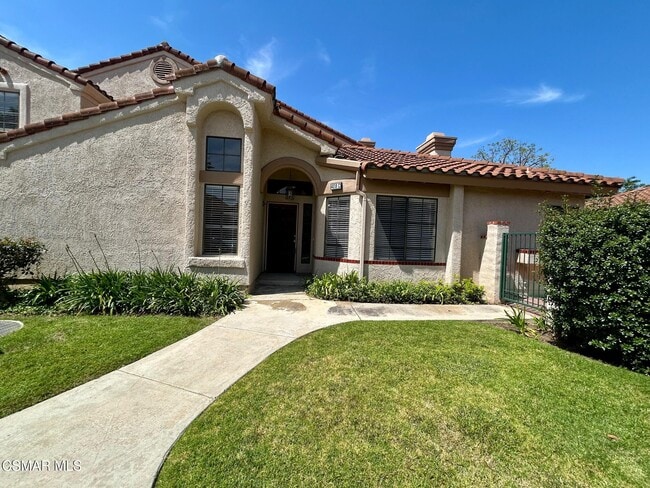 Building Photo - 408 Country Club Dr