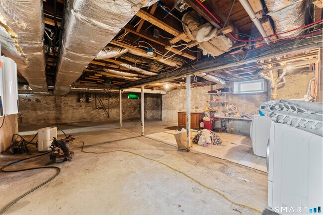 Building Photo - 41 Grasso Terrace