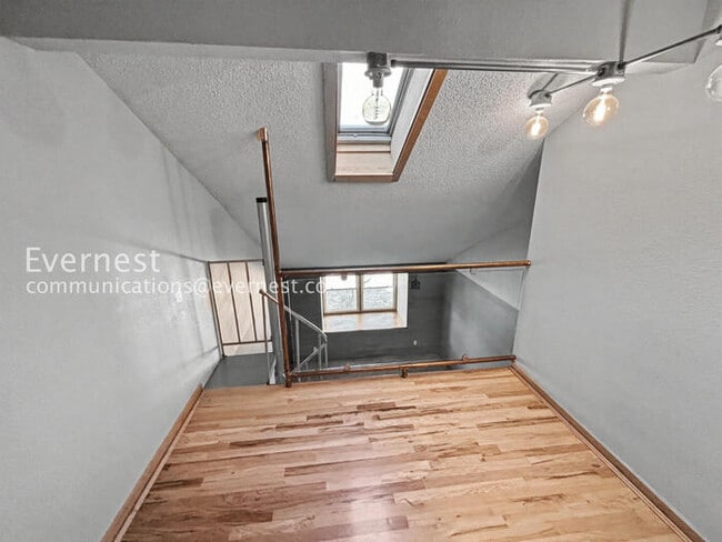 Building Photo - Comfort Meets Community in Centennial with 2 Car Garage / 3 beds & 3 baths / Available Now!