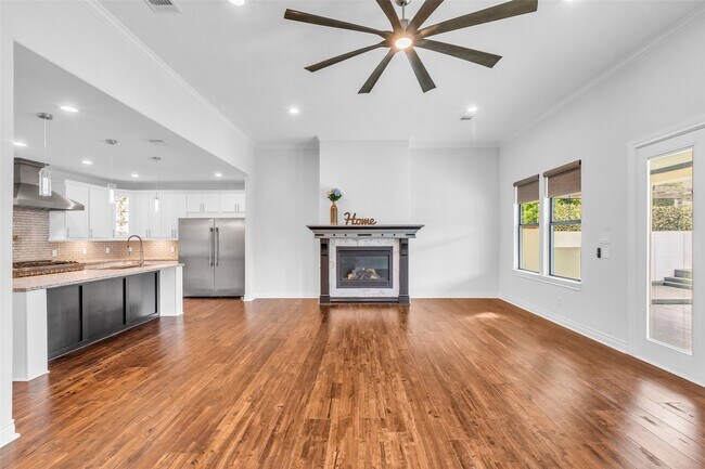 Building Photo - 17 Bellingham Ct