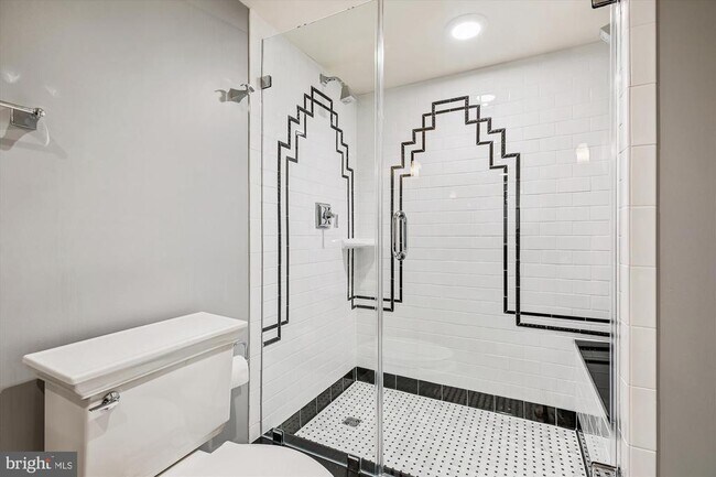 Building Photo - 9454 Newbridge Dr