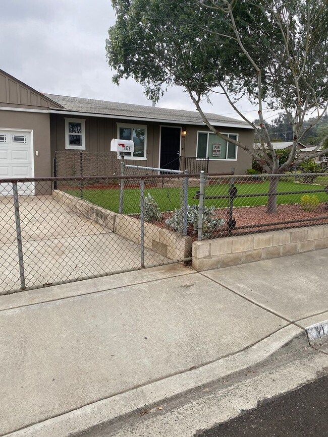 Building Photo - El Cajon 3 BR/1BA Single Family Detached H...