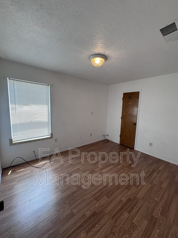 Building Photo - 6541 Keeling St NW