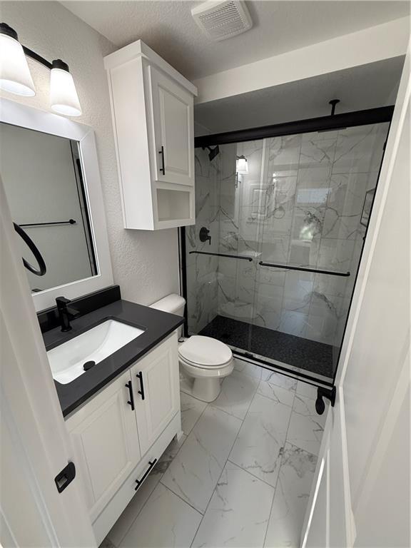 Building Photo - 226 NW J St