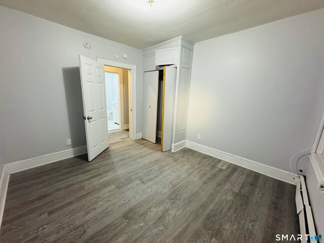 Building Photo - 29 White St