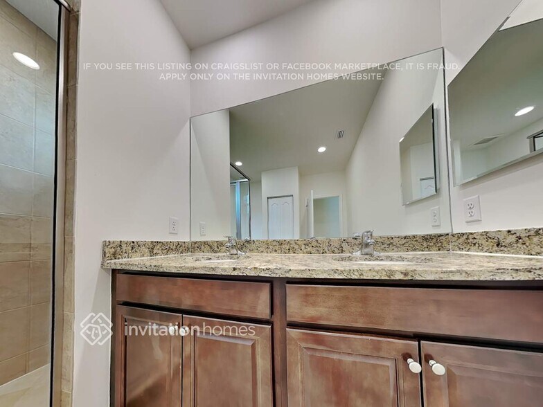 Building Photo - 13001 Anthorne Ln