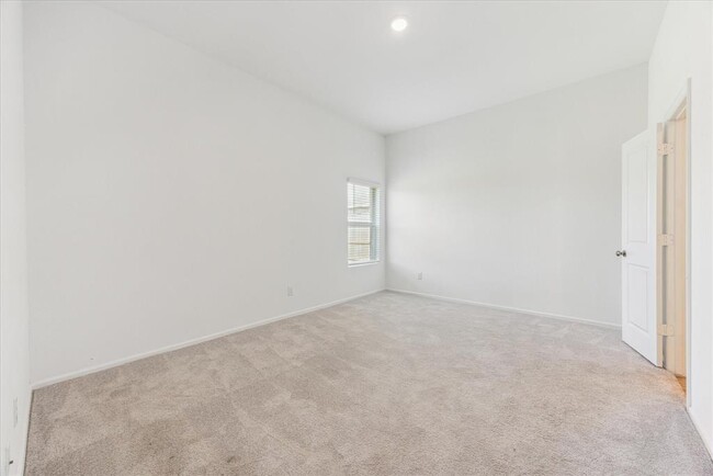 Building Photo - 27014 River Birch Ridge Dr