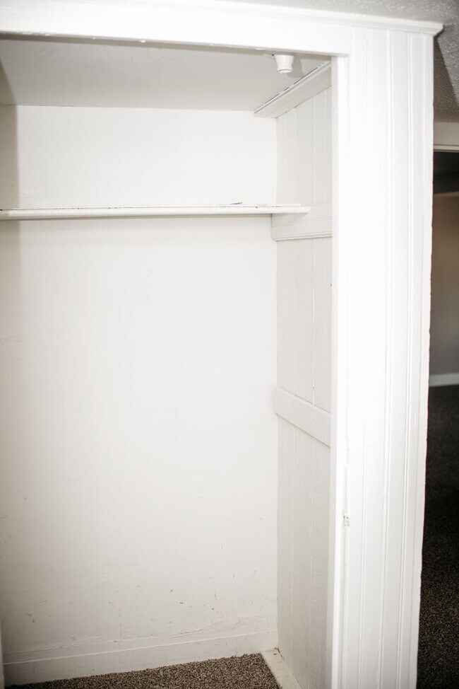 Building Photo - 145 Race St